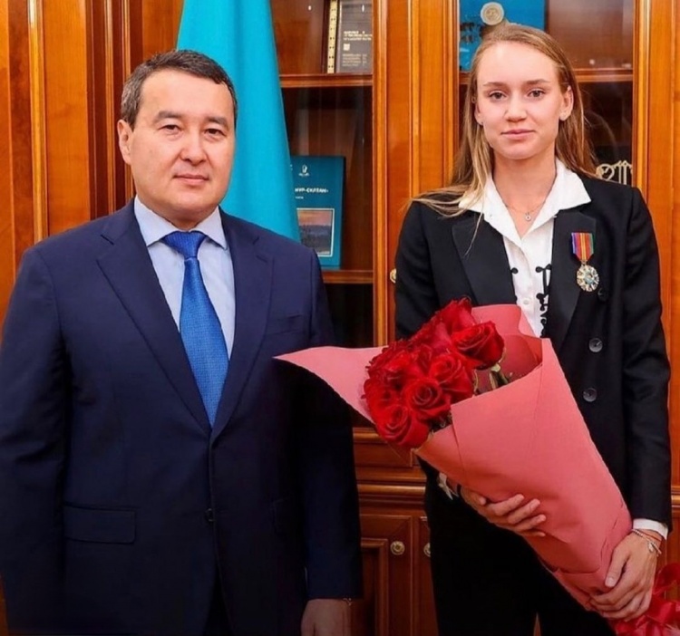 已浸透衣服 已浸透衣服