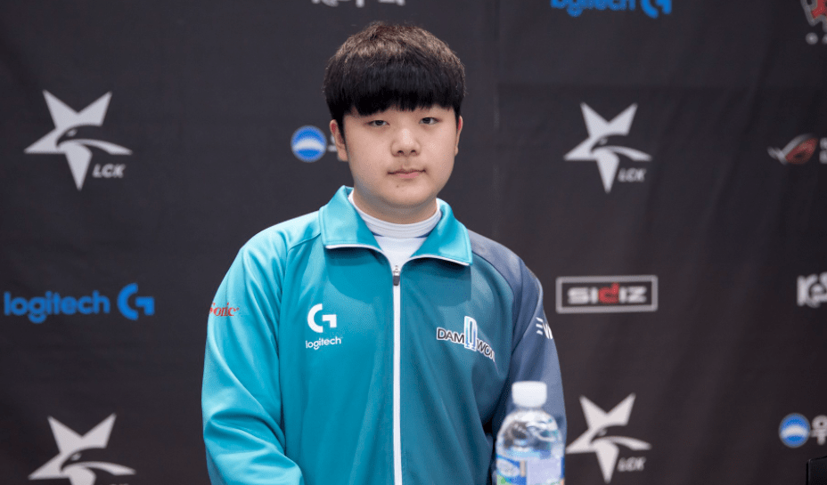 时谈及门将 时谈及门将