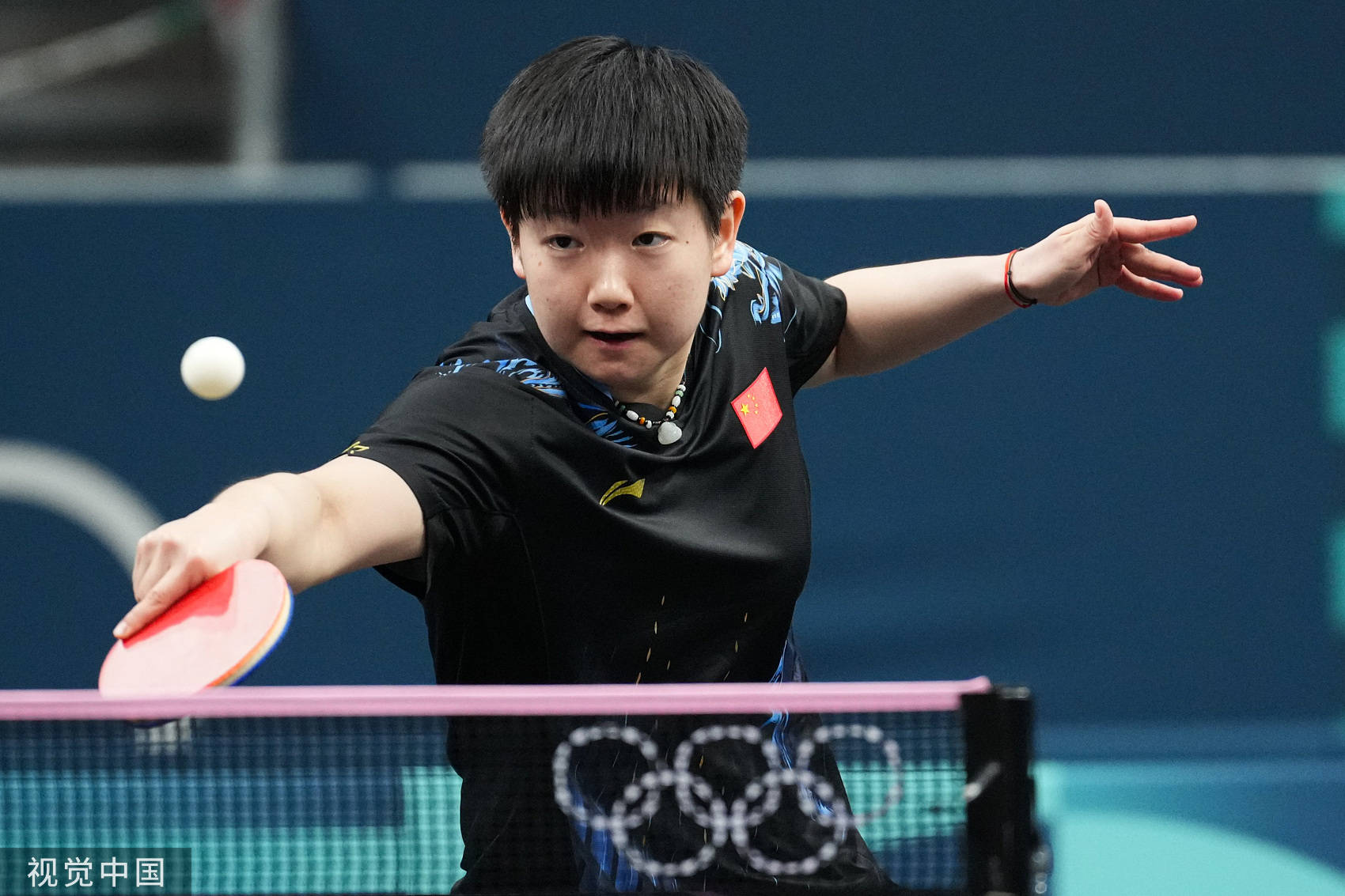 着詹姆斯即 着詹姆斯即