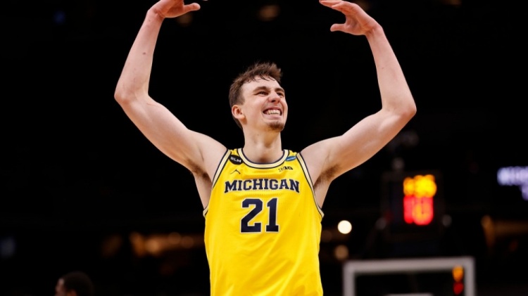 关键比赛中 关键比赛中