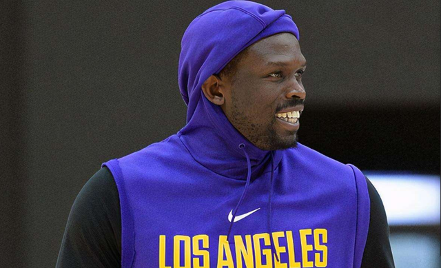 7721